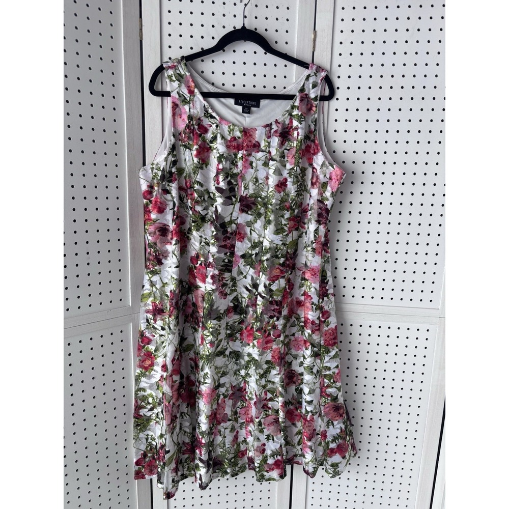 Perceptions Woman 2X Tank Dress Stretch Floral Red Green White Lace Overlay